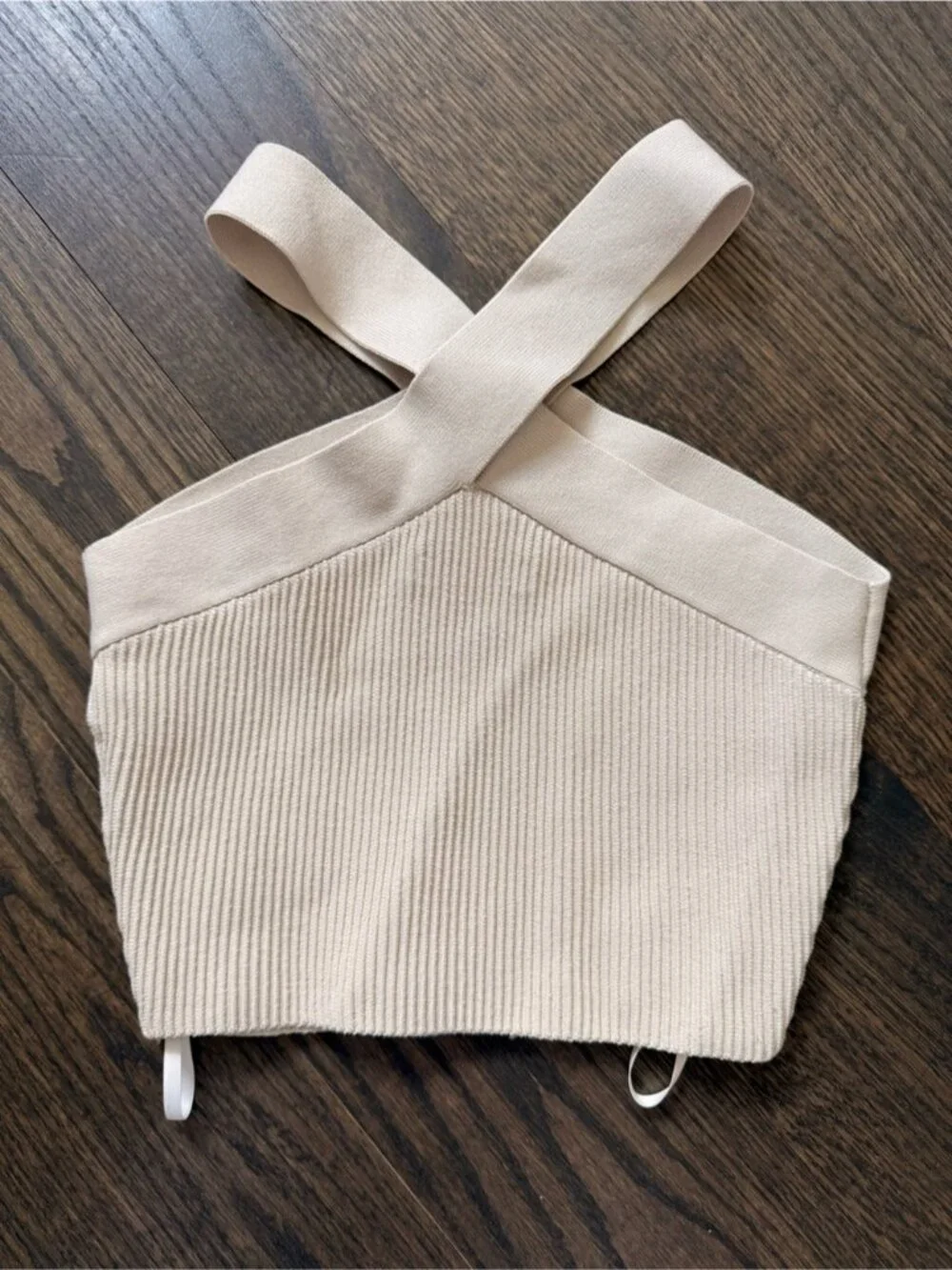 Aritzia Babaton Sculpt Knit Criss Cross Cropped Tank size S - Picture 5 of 9